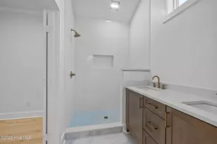 504 N 25th St, Morehead City, NC 28557 - Photo 23
