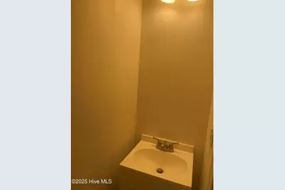 2214 Banks Lane E, Wilson, NC 27893 - Photo 5