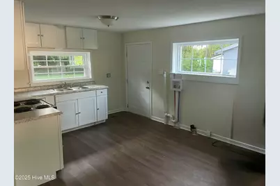 2214 Banks Lane E, Wilson, NC 27893 - Photo 3