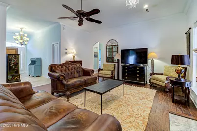 613 Clarendon Avenue, Carolina Beach, NC 28428 - Photo 13