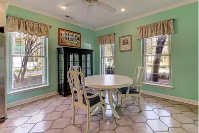 613 Clarendon Avenue, Carolina Beach, NC 28428 - Photo 29