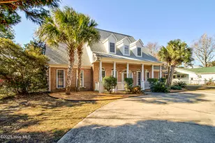 613 Clarendon Ave, Carolina Beach, NC 28428 - Photo 3