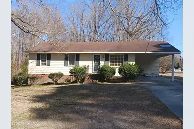 900 N Parker Street, Elm City, NC 27822 - Photo 1