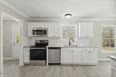 4411 Carthage Road, West End, NC 27376 - Photo 9