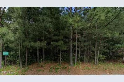 871 W Lowe Avenue, Southern Pines, NC 28387 - Photo 1