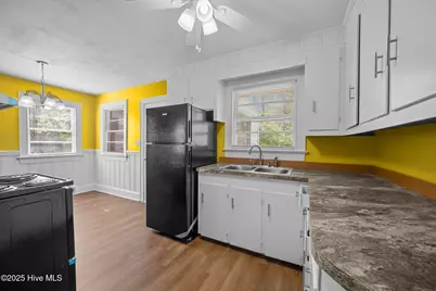 3630 E 10th Street, Greenville, NC 27858 - Photo 21