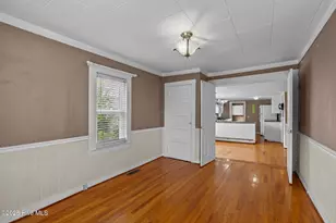 209 N 8th St, Morehead City, NC 28557 - Photo 9