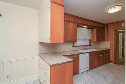 100 S Pineview Avenue, Goldsboro, NC 27530 - Photo 9