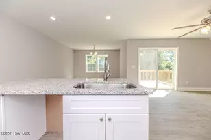 925 W Massachusetts Ave, Southern Pines, NC 28387 - Photo 17