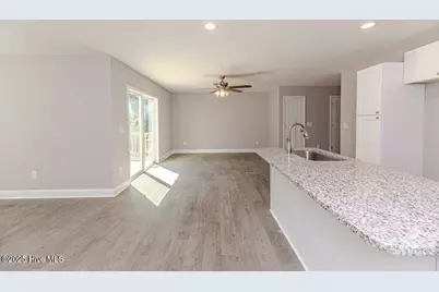 925 W Massachusetts Avenue, Southern Pines, NC 28387 - Photo 19