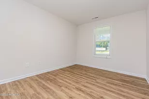 82 W Emily Gardens Dr, Selma, NC 27576 - Photo 5