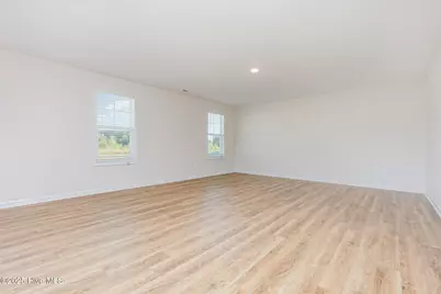 82 W Emily Gardens Drive, Selma, NC 27576 - Photo 7