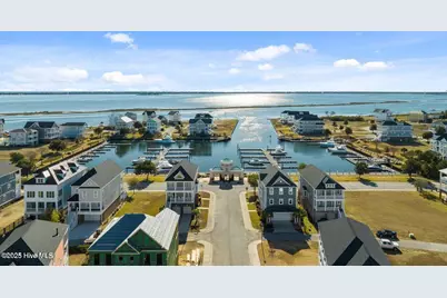 216 Colleton Square, Newport, NC 28570 - Photo 9