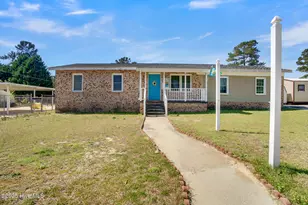101 Beeler Ave, Hamlet, NC 28345 - Photo 1