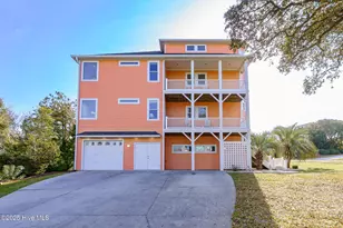 200 Shipwreck Ln, Emerald Isle, NC 28594 - Photo 9