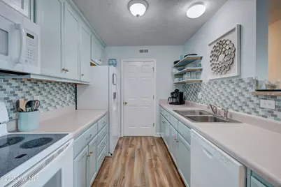 1701 Bowfin Lane #Apt C, Carolina Beach, NC 28428 - Photo 9