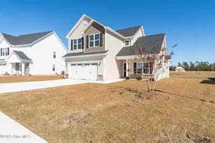 2032 Bluewater Blvd, New Bern, NC 28562 - Photo 3