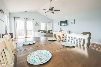 421 N New River Drive, Surf City, NC 28445 - Photo 19