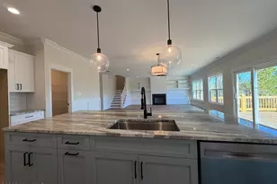 302 E Ivybridge Dr, Hubert, NC 28539 - Photo 9