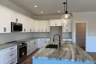 302 E Ivybridge Dr, Hubert, NC 28539 - Photo 11