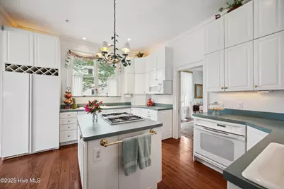 116 W Queen Street, Edenton, NC 27932 - Photo 11