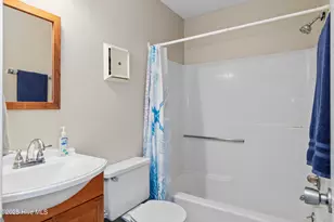 9201 Coast Guard Rd, Emerald Isle, NC 28594 - Photo 17