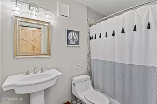 111 Florida Ave, Carolina Beach, NC 28428 - Photo 25