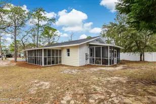 114 NW 14th St, Oak Island, NC 28465 - Photo 7