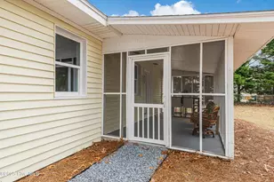 114 NW 14th St, Oak Island, NC 28465 - Photo 5