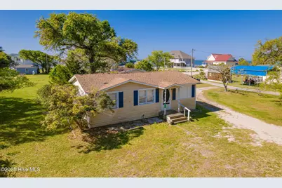 1072 Island Road, Harkers Island, NC 28531 - Photo 3