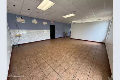 2599 Henderson Drive, Jacksonville, NC 28546 - Photo 3