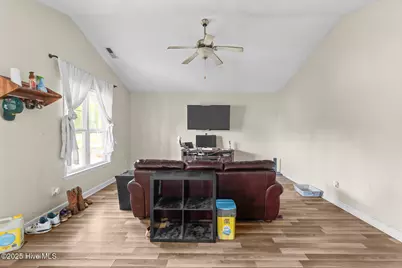 1272 Pickett Road, Jacksonville, NC 28540 - Photo 9