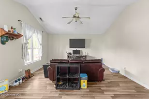 1272 Pickett Rd, Jacksonville, NC 28540 - Photo 9