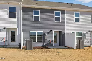 203 Maddox Dr, Aberdeen, NC 28315 - Photo 35