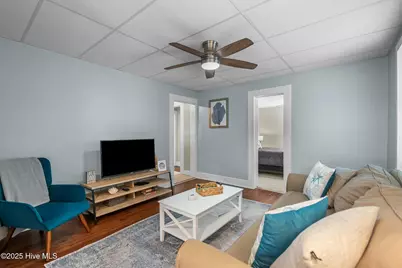 409 Monroe Avenue, Carolina Beach, NC 28428 - Photo 23