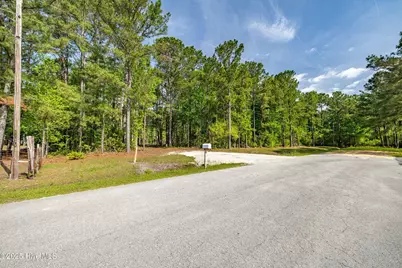 216 Meadow Lane E, Hubert, NC 28539 - Photo 5