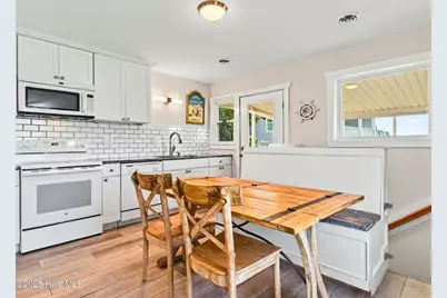 118 Seaside Street, Holden Beach, NC 28462 - Photo 21