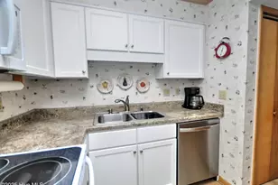 250 W 2nd St, Ocean Isle Beach, NC 28469 - Photo 17