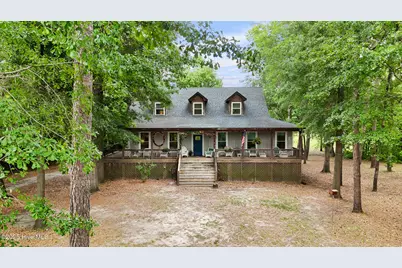 901 Riverview Drive, Burgaw, NC 28425 - Photo 1