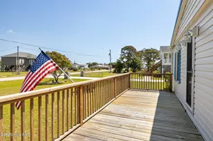 118 Diamond City Dr, Harkers Island, NC 28531 - Photo 5