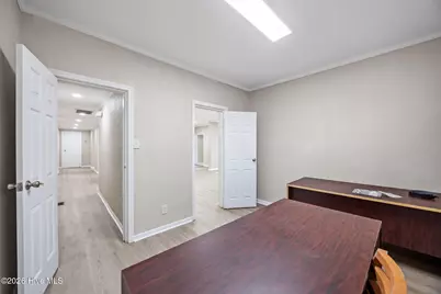 300 S Pearl Street, Williamston, NC 27892 - Photo 9