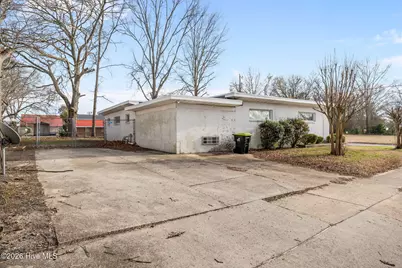 300 S Pearl Street, Williamston, NC 27892 - Photo 5