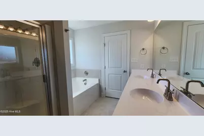 2024 Bluewater Boulevard, New Bern, NC 28562 - Photo 15