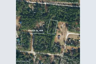 6670 Hewitt Street NW, Ocean Isle Beach, NC 28469 - Photo 5