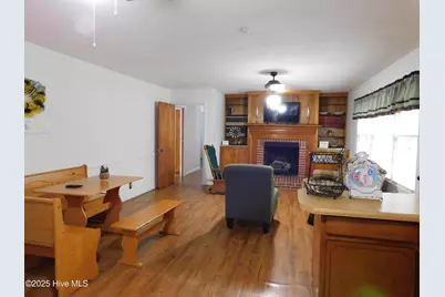 404 N Marlboro Street, McColl, SC 29570 - Photo 5