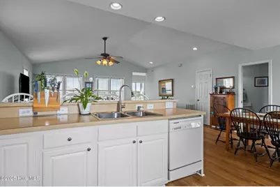 108 N Kinston Avenue, Atlantic Beach, NC 28512 - Photo 23