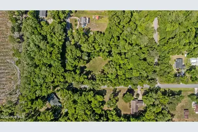 140 Country Club Lane, Newport, NC 28570 - Photo 5