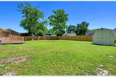 805 Hamlet Avenue, Carolina Beach, NC 28428 - Photo 21