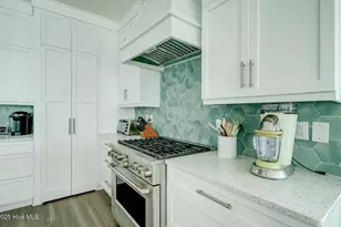 30 Porpoise Pl, North Topsail Beach, NC 28460 - Photo 11