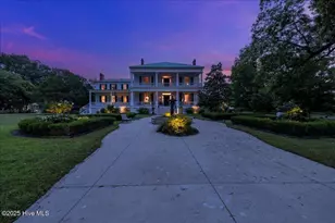 121 W King St, Edenton, NC 27932 - Photo 49